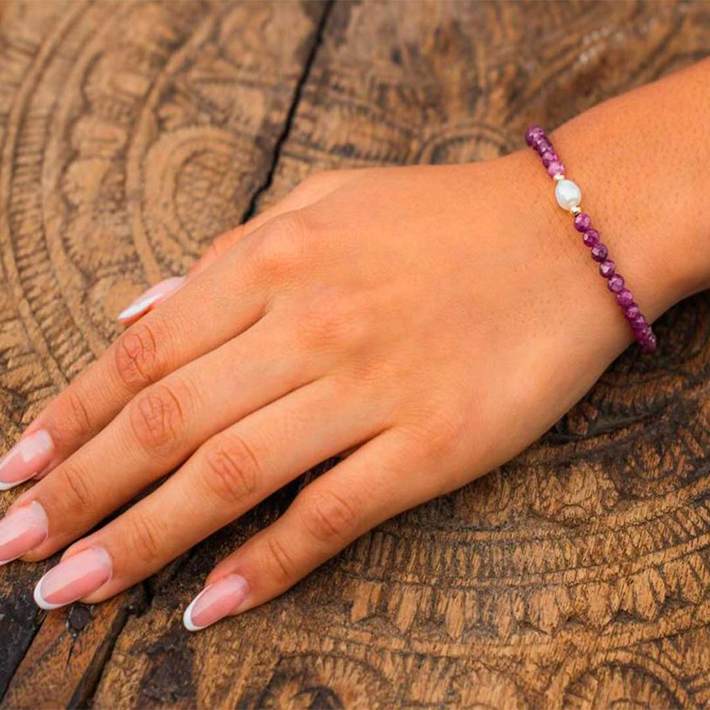 Brazalete Confianza en Rubí y perla natural de agua dulce